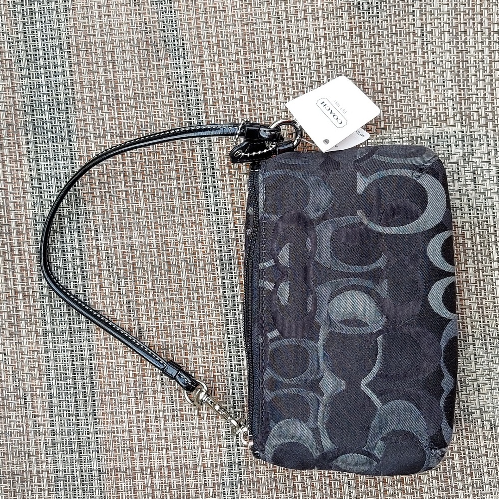 Coach black wristlet - Picture 3 of 3